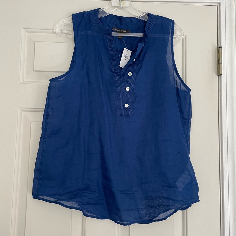 Banana Republic NWT Blue Sleeveless Top